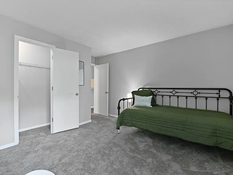 450 Waldan Cir — Photo 13