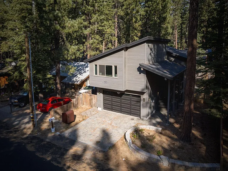 1243 Margaret Ave — Photo 23