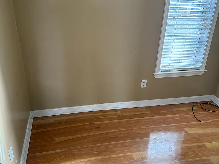 44 Capen St #1 — Photo 6