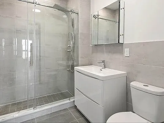 Rented by Elmekies Equities | media 20