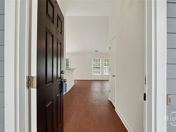5th image of 8 Hamilton Grove Drive