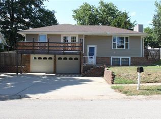 19116 E 13th St N, Independence, MO 64056