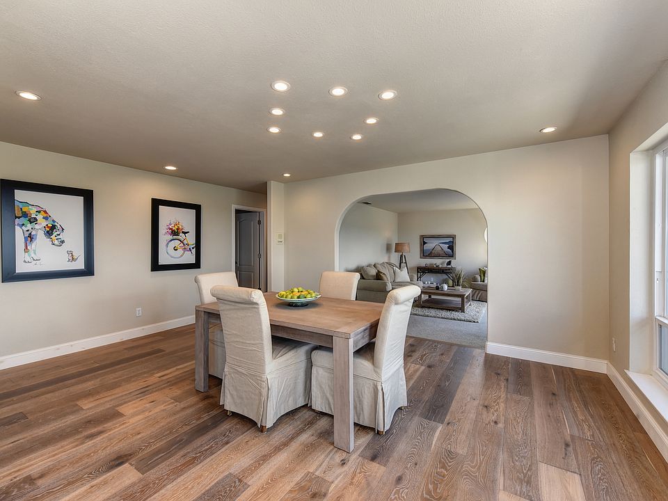 1st image of 2041 Driftwood Cir