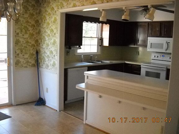 2nd image of 366 Orchard Dr