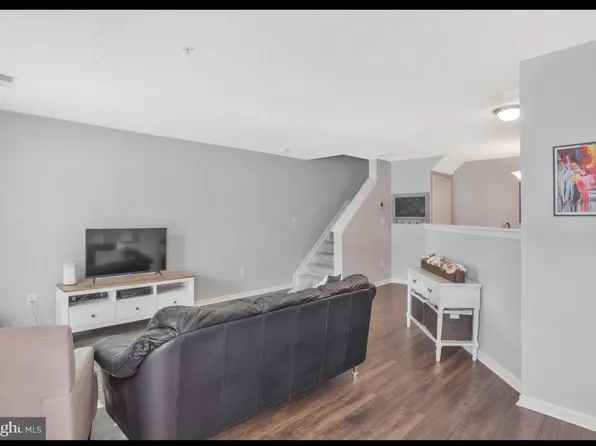 1815 Chatfield Ter, Severn, MD 21144