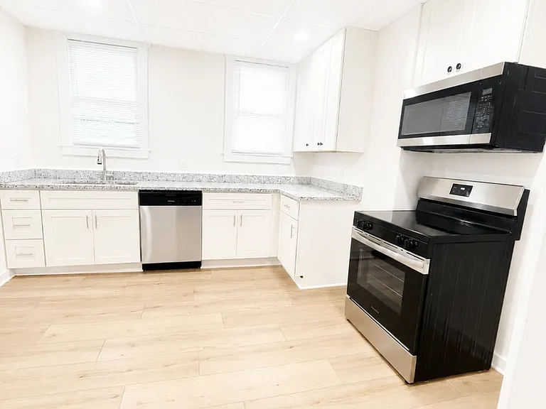 551 Stanton St #551 — Photo 9