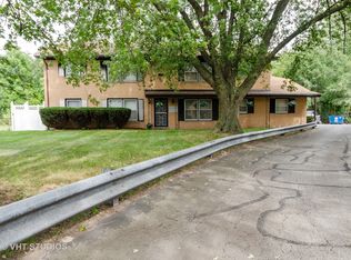782 E 145th St, Dolton, IL 60419