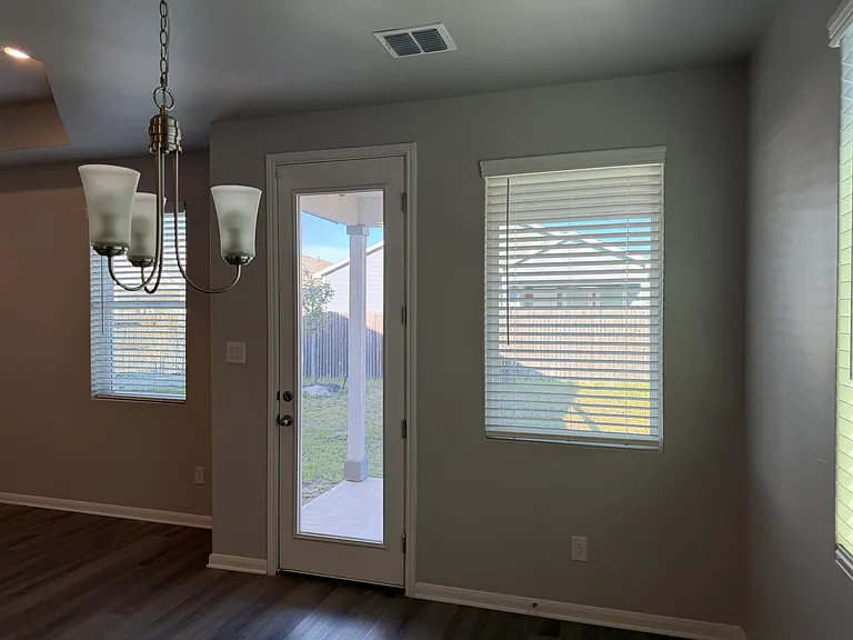 3816 Donald Dr — Photo 5
