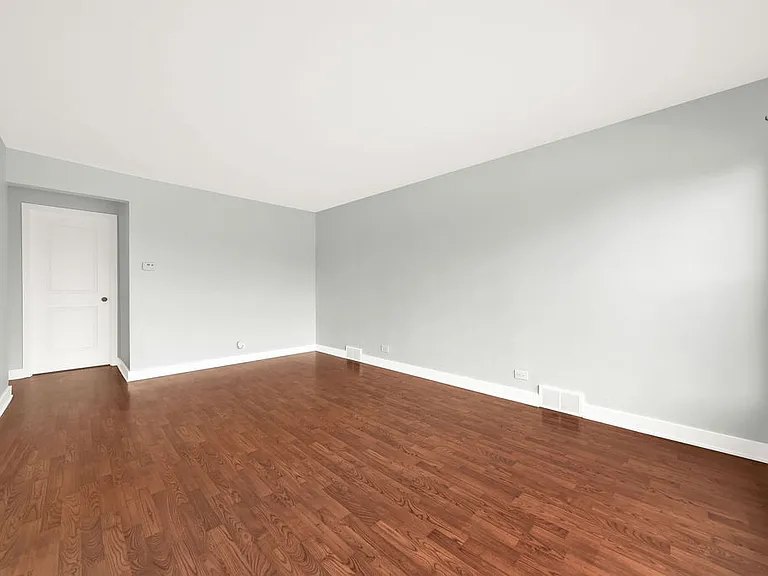 6354 S Austin Ave — Photo 3
