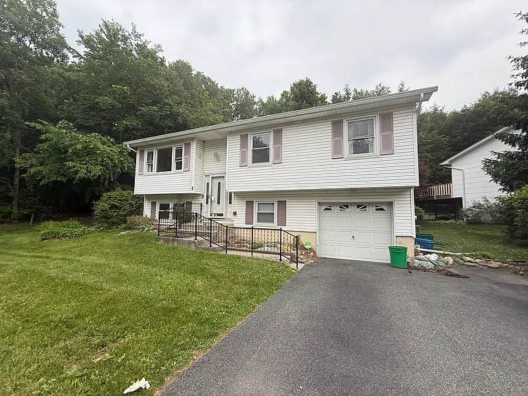 82 Lincoln St — Photo 1