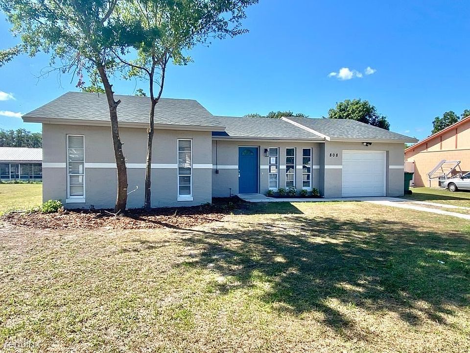 1st image of 808 Sprucewood Ln