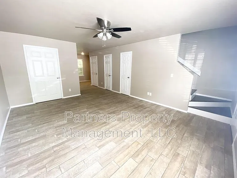 1526 N Addington Ave #1 — Photo 8