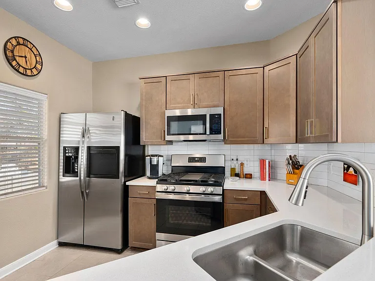 2905 Saville Loop — Photo 14