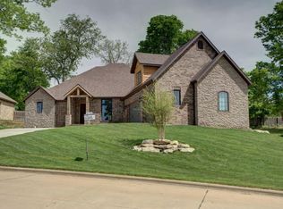 2539 E Old Ivy St, Springfield, MO 65804