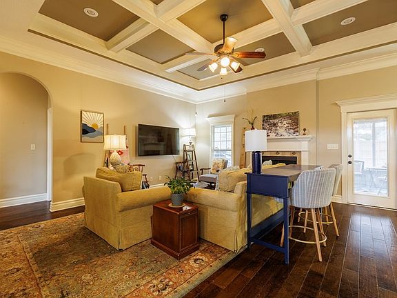 4th image of 4501 Chickasaw Cir