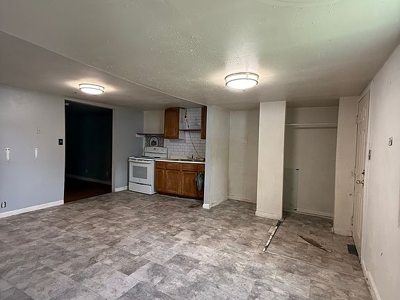 4th image of 1150 Medford Ave