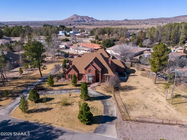 4669 Forest Park Dr, Las Cruces, NM 88007