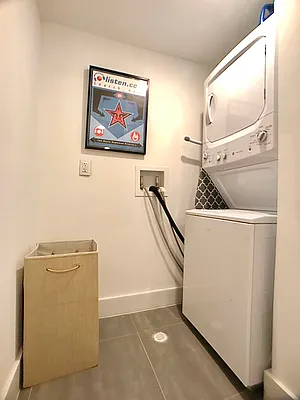 Rented by Bohemia Realty Group | media 17