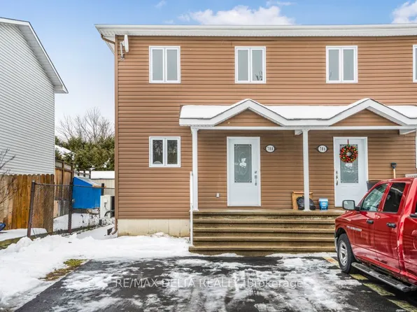 788 Lawrence St, Clarence Rockland, ON K4K 1C5