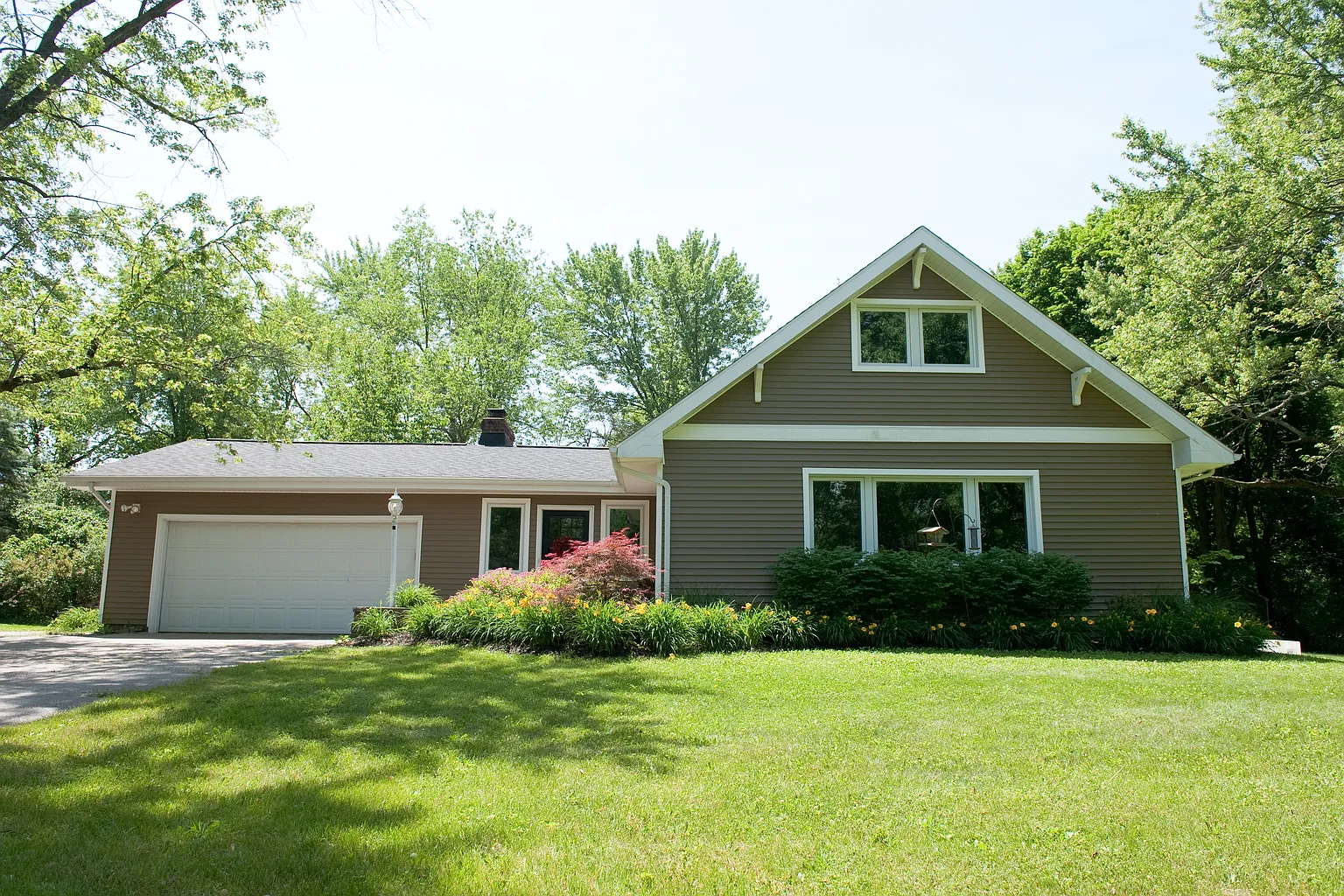 4034 Merna Ln photo 1