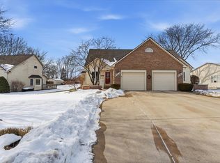 4482 Springbrook Dr, Swartz Creek, MI 48473