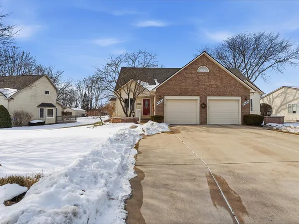 4482 Springbrook Dr, Swartz Creek, MI 48473