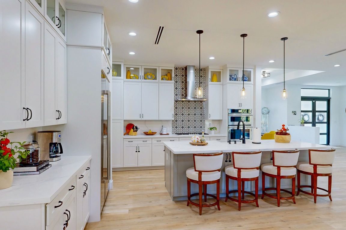 next background image