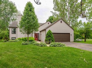 2995 N Silver Ridge Dr, Oregon, IL 61061