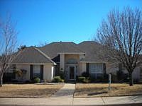 1st image of 900 Balfour Dr