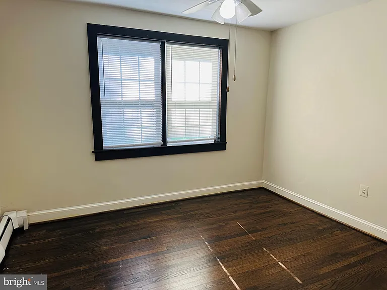21120 Martinsburg Rd — Photo 16
