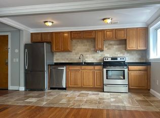 90 Vineyard Ave APT 1, Highland, NY 12528