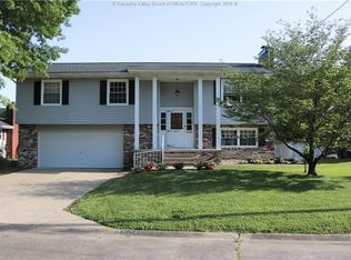 2604 Mountain View Dr, Saint Albans, WV 25177