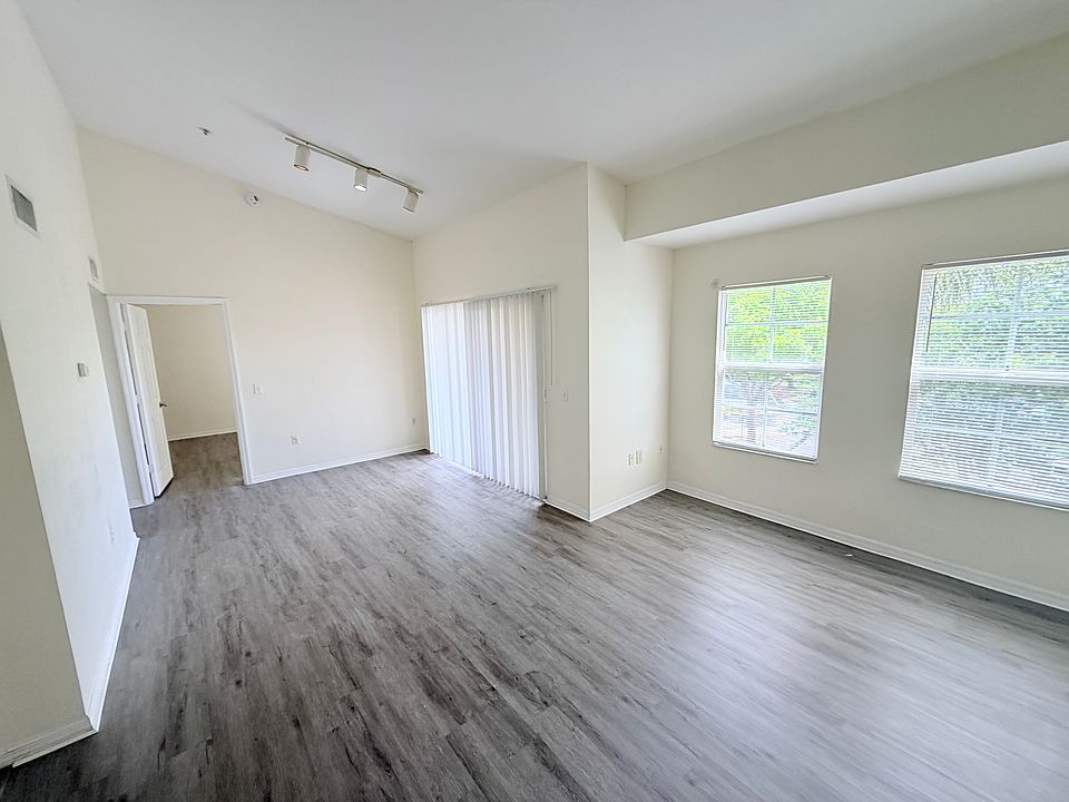 1st image of 4171 San Marino Blvd APT 305
