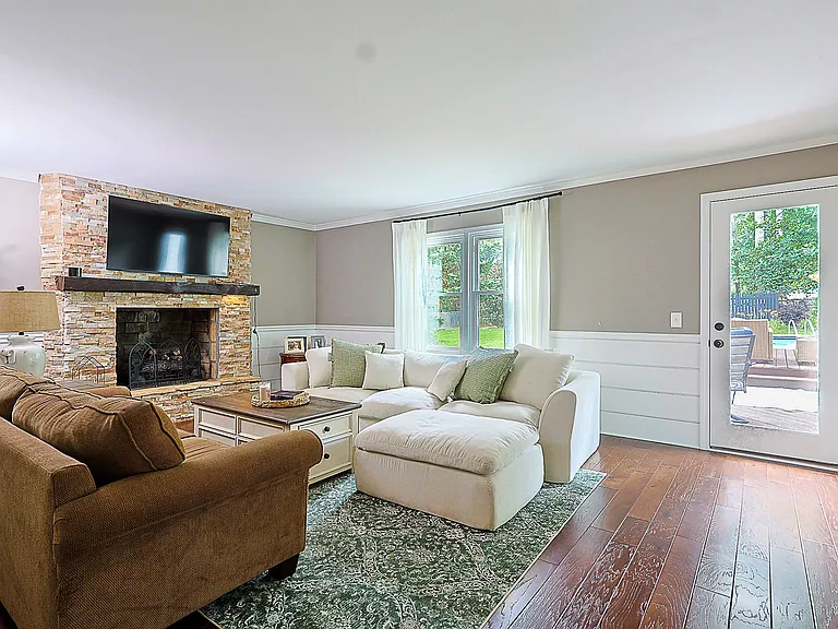 1406 Arden Dr SW — Photo 4