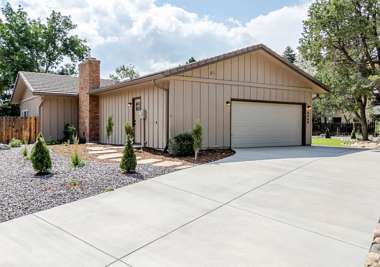 Fully Remodeled 4-Bedroom Rockrimmon Home | D20 | Pikes Peak Views — Photo 1
