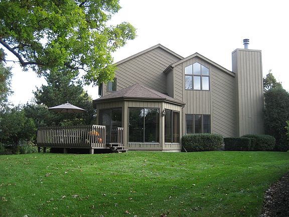 Large pie shaped yard