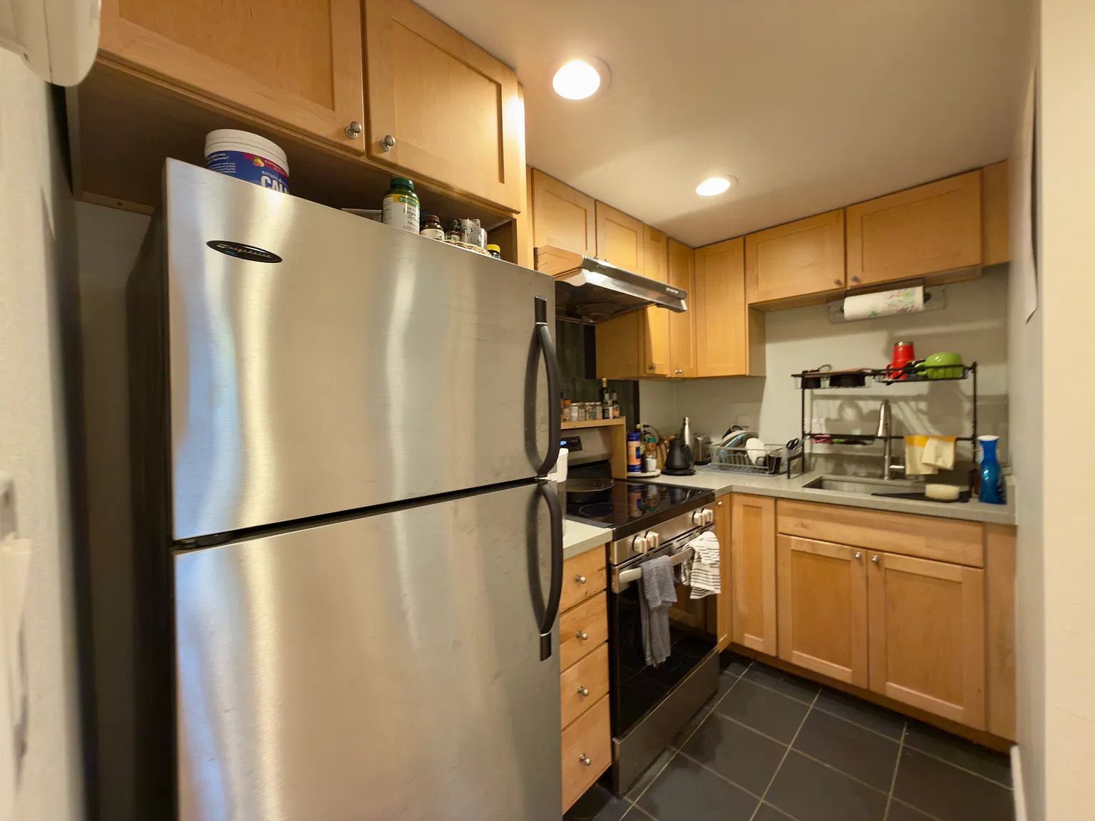 2 bed, 700 sqft, $4,500 — Photo 3