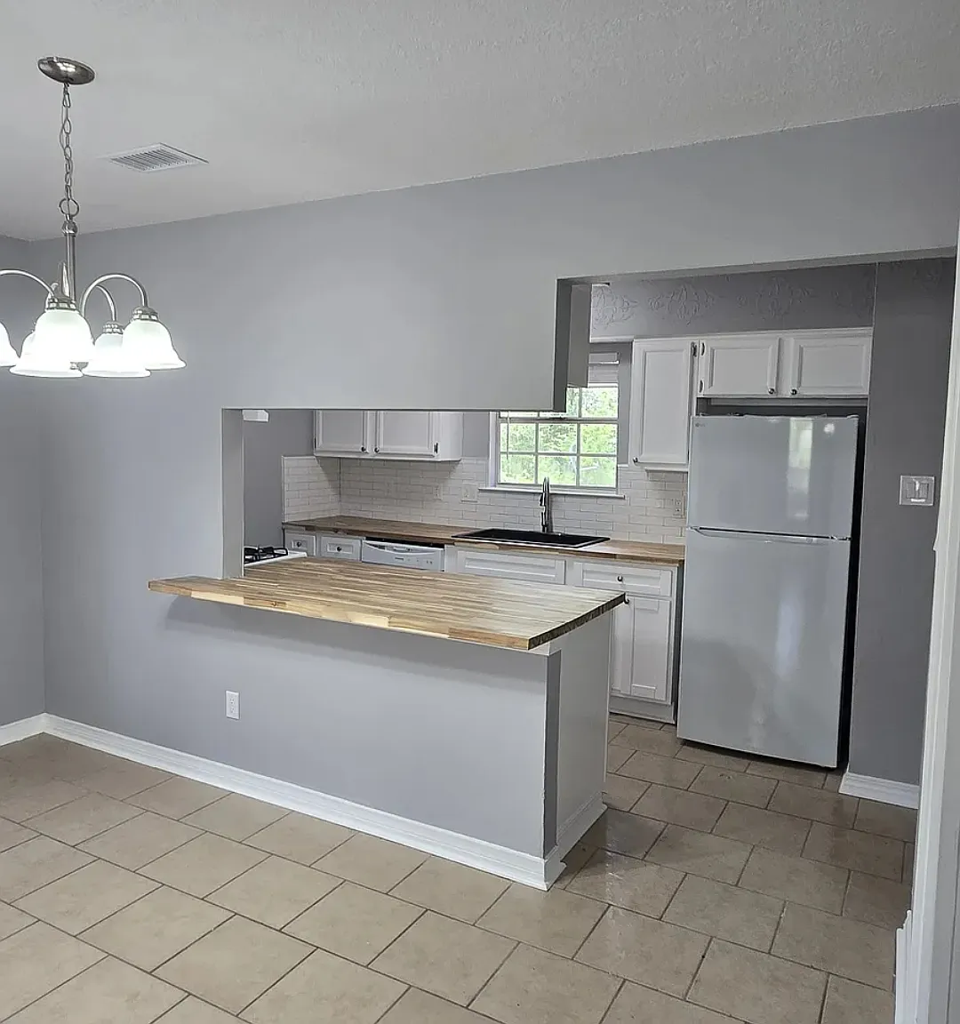 3 bed, 2.5 bath, 1600 sqft, $1,595 — Photo 4