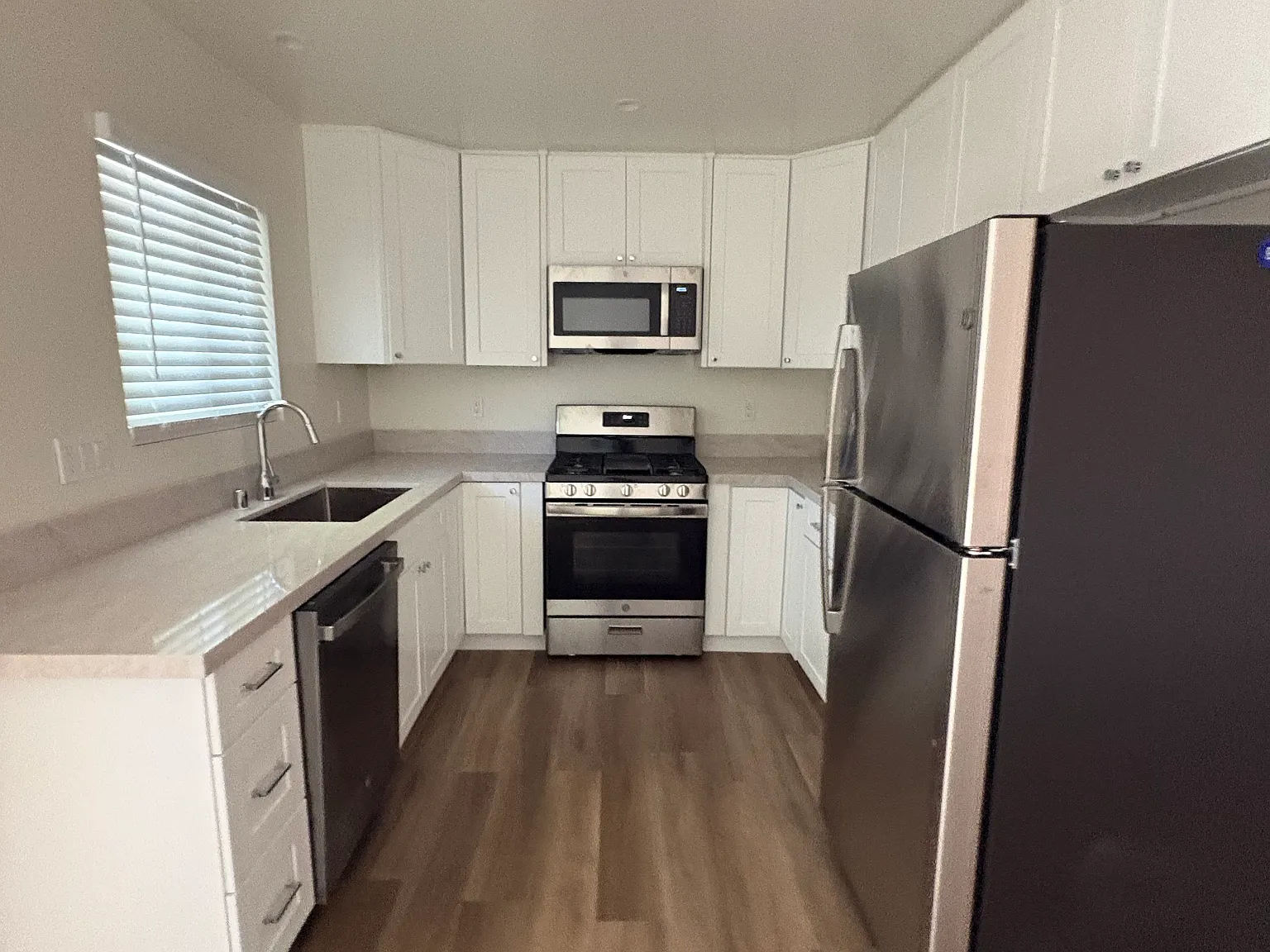 2 bed, $2,875 — Photo 2
