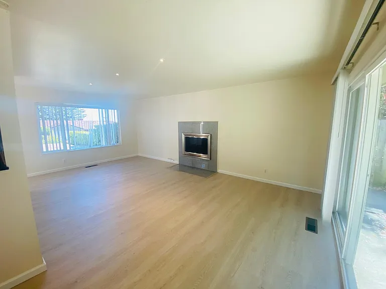 7 Vallejo Dr — Photo 5