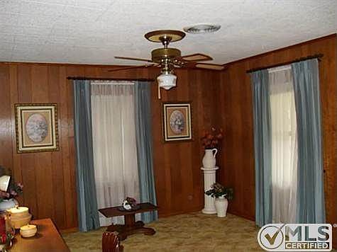 3rd image of 4037 Kearby St