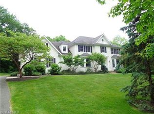 11123 Woodlake Dr, Willoughby, OH 44094