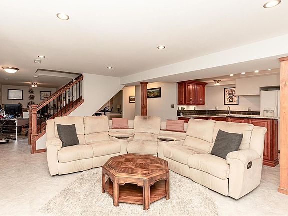 4th image of 2197 Cherrycove Ct