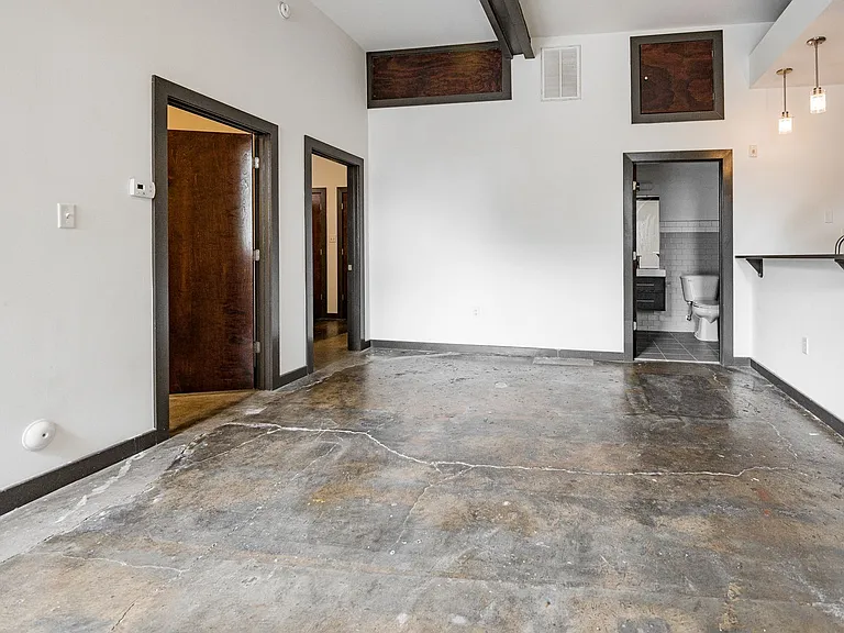 703 N Harrison Street 410 Hancock St — Photo 31