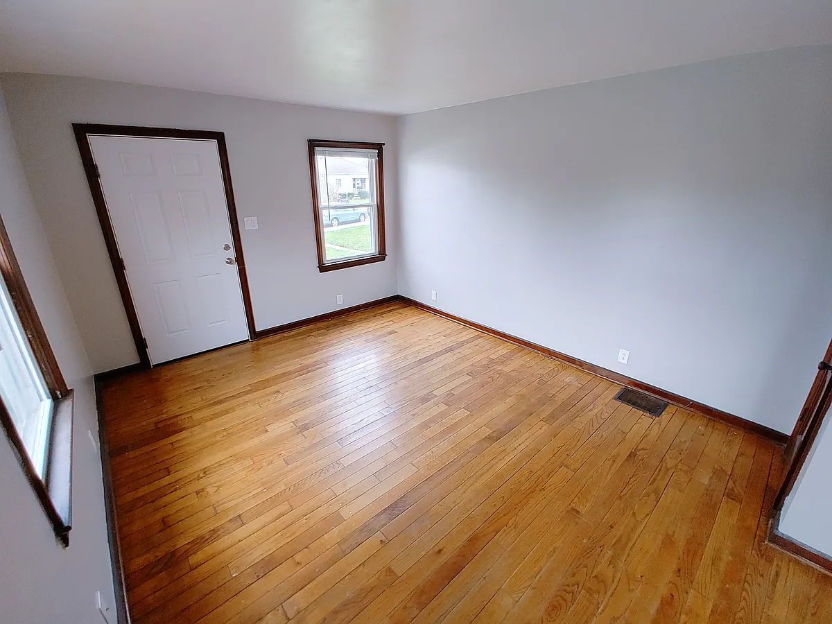 Building Photo - 1216 Winton Ave #1216