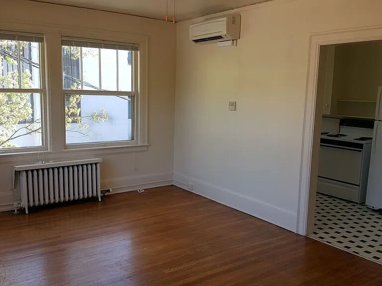 Lownsdale Apartments — Photo 23