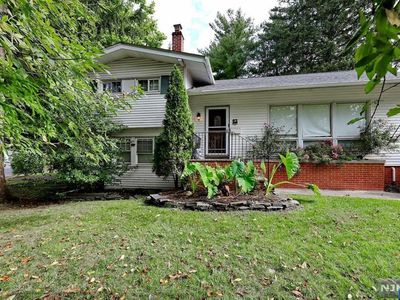 62 Tenafly Rd, Tenafly, NJ, 07670