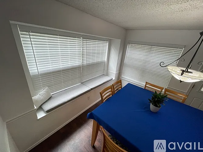 2401 Kline Cir — Photo 10