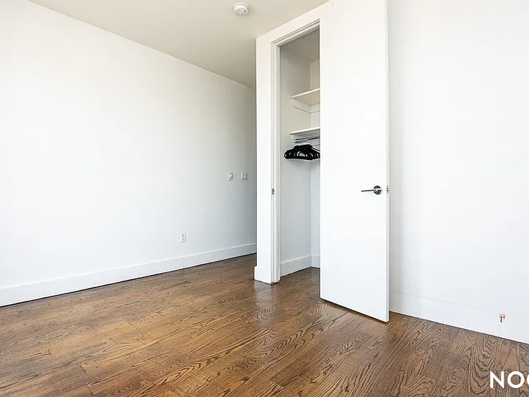 112 Manhattan Ave #5B — Photo 9