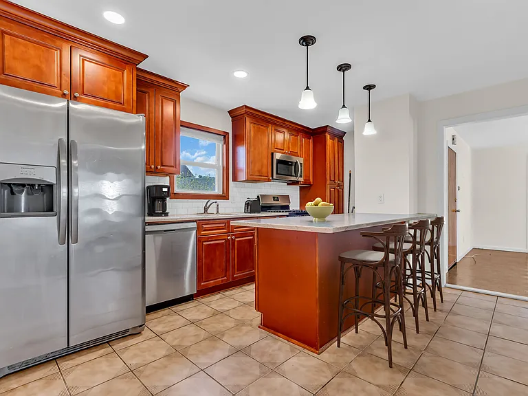 633 McGillvray Pl — Photo 6